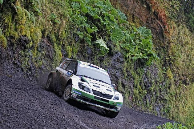 Jan Kopecký se Škodou Fabia při soutěži na Azorských ostrovech v sezóně 2013.