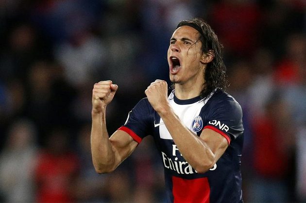 Útočník Paris Saint-Germain Edinson Cavani se raduje z vyrovnávací branky proti Ajacciu.