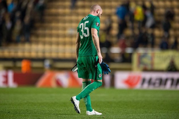 Sparťanský gólman David Bičík po úvodním utkání čtvrtfinále Evropské ligy ve Villarrealu.