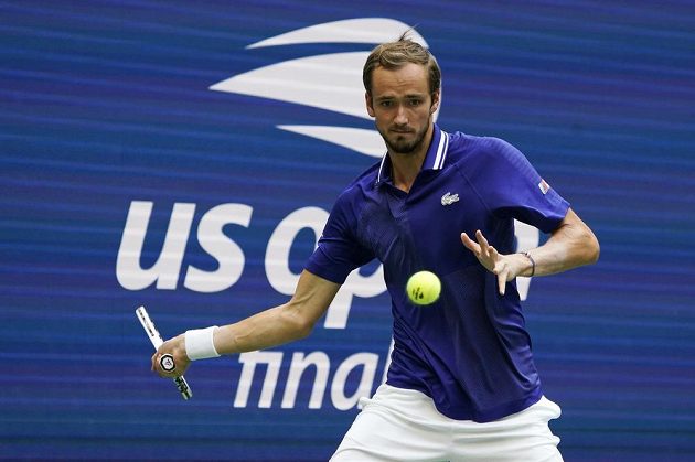 Ruský tenista Daniil Medveděv ve finále US Open proti Novaku Djokovičovi ze Srbska.