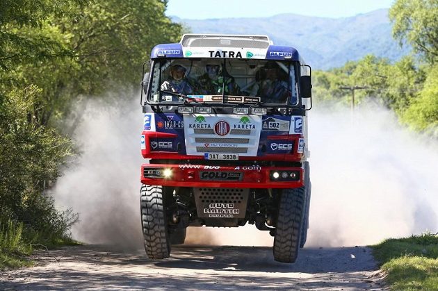 Martin Kolomý s kamiónem Tatra na trati první etapy Rallye Dakar.