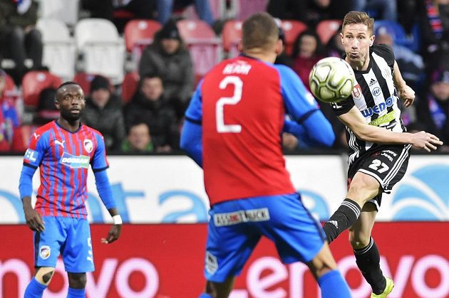 Joel Kayamba z Plzně, Lukáš Hejda z Plzně a Matej Mršič z Českých Budějovic.