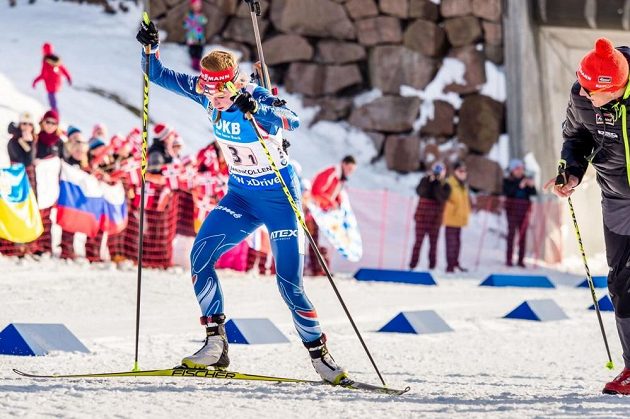 Česká biatlonistka Jessica Jislová na trati závodu štafet na MS v Norsku.