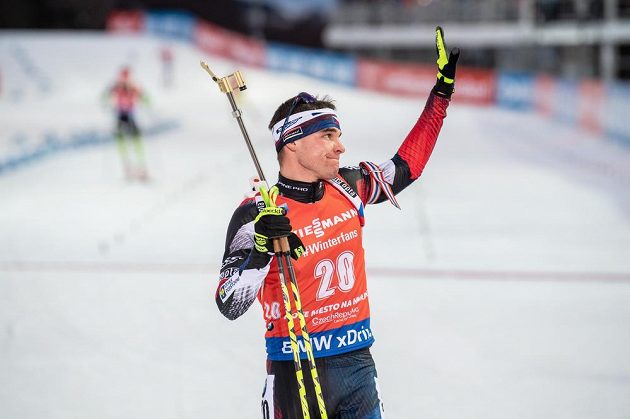 Biatlonista Michal Krčmář v cíli stíhacího závodu v rámci Světového poháru v Novém Městě na Moravě.