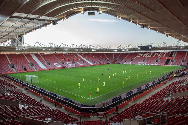 Fotbalisté Sparty během tréninku před utkáním základní skupiny Evropské ligy na stadiónu Southamptonu.