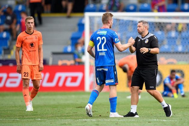 Jakub Brabec from Viktoria Plzeň and coach Pavel Horváth.