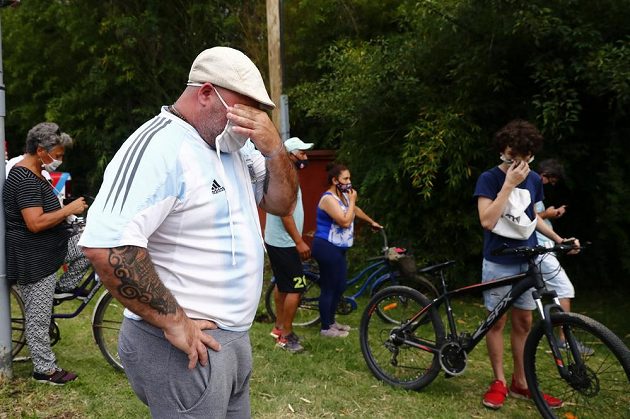 Zpráva o smrti slavného fotbalisty Diega Armanda Maradony rozplakala celý svět.