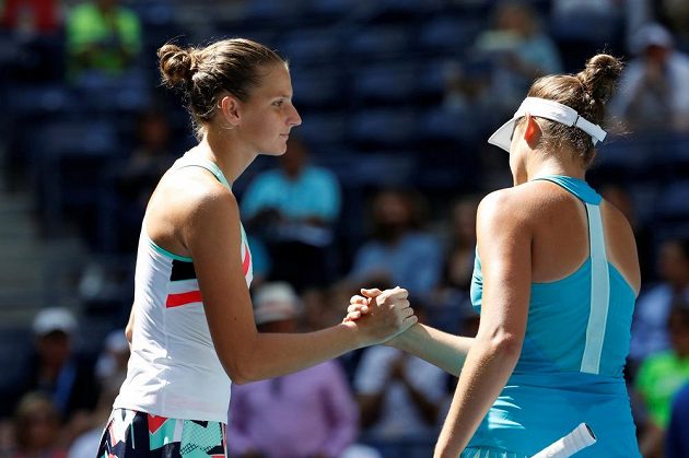 Tenistka Karolína Plíšková zvládla bez problémů osmifinále grandslamového US Open. Světová jednička porazila Američanku Jennifer Bradyovou v New Yorku suverénně 6:1, 6:0.