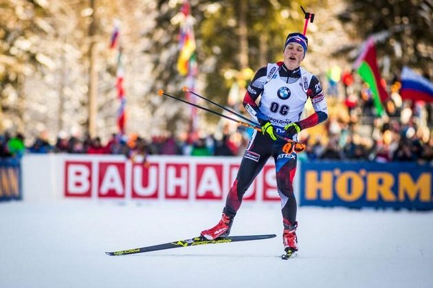 Jakub Štvrtecký při sprintu v Ruhpoldingu také střílel skvěle, ale běžecky neoslnil.