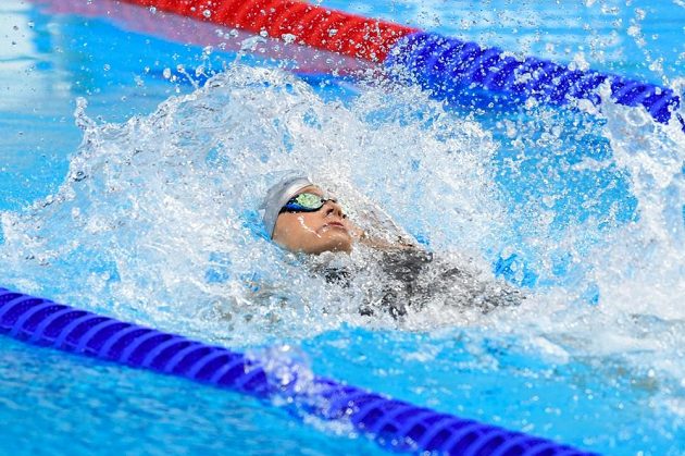 Česká plavkyně Simona Baumrtová během semifinále MS na 50 m znak.