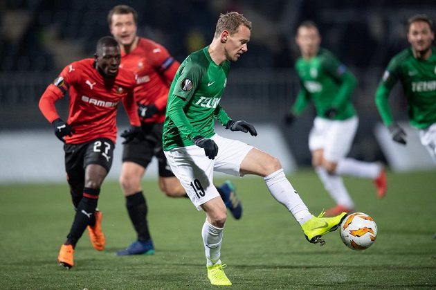 Jan Chramosta z Jablonce během utkání základní skupiny Evropské ligy proti Stade Rennes.
