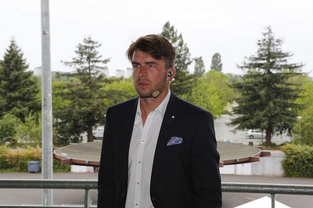 Zdeněk Grygera na stadiónu v Tours, kde trénovala česká fotbalová reprezentace během ME.