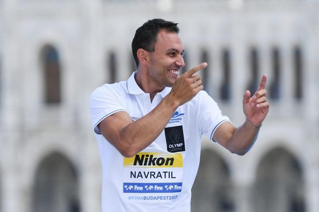 Český reprezentant Michal Navrátil získal na mistrovství světa v Budapešti stříbrnou medaili v extrémních skocích do vody.