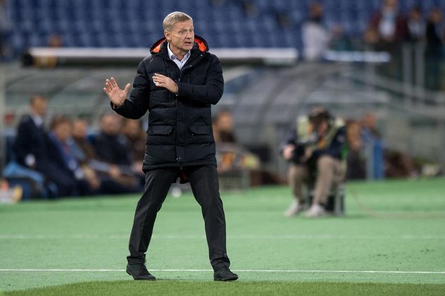 Trenér Sparty Zdeněk Ščasný během utkání osmifinále Evropské ligy na Olympijském stadiónu v Římě.