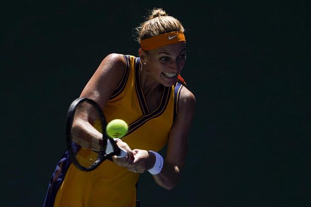 Tenistka Petra Kvitová vrací úder zápase 2. kola US Open proti Kristýně Plíškové.