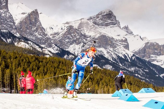 Česká reprezentantka Jessica Jislová na trati v kanadském v Canmore.