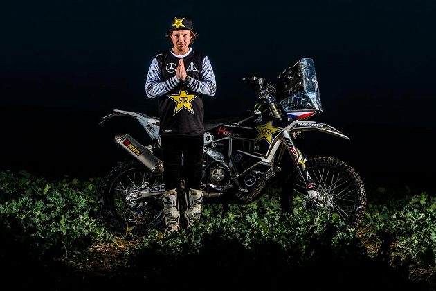 Bývalý mistr světa ve freestyle motokrosu Libor Podmol si v lednu splní jeden velký sen a poprvé v kariéře se postaví na start Rallye Dakar. 
