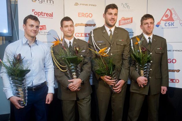 Posádka čtyřkajaku rychlostních kanoistů ve složení (zleva) Daniel Havel, Jan Štěrba, Josef Dostál a Lukáš Trefil - nejlepší tým Českého svazu kanoistiky za uplynulý rok.