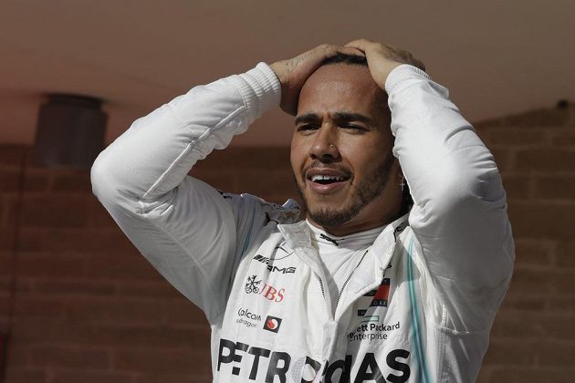 Vyrovnal tekord. Lewis Hamilton se pošesté v kariéře stal mistrem světa formule 1.