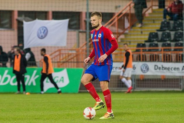 Fotbalista Vít Beneš našel fotbalové štěstí v maďarské Budapešti.
