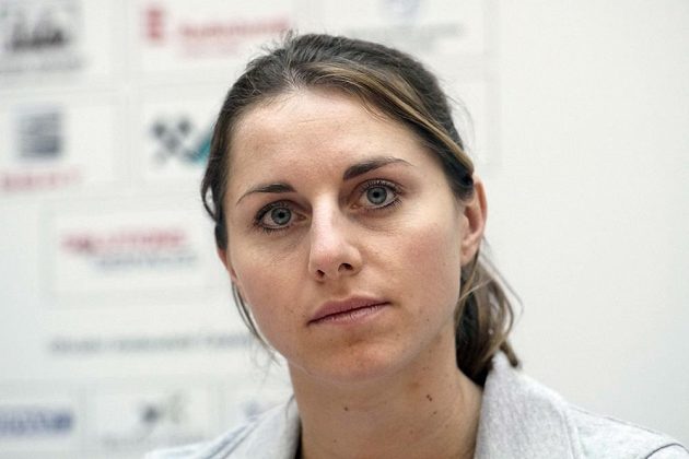 Vícebojařka Eliška Klučinová na tiskové konferenci k halovému mistrovství Evropy.