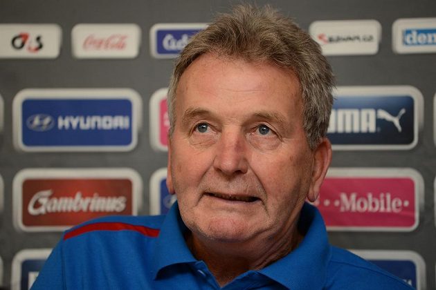 Trenér fotbalové reprezentace Josef Pešice před dvojutkáním kvalifikace MS 2014 s Maltou a Bulharskem.