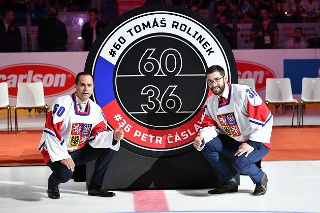 Zleva Tomáš Rolinek a Petr Čáslava se před utkáním s Ruskem loučili v Pardubicích s reprezentací.