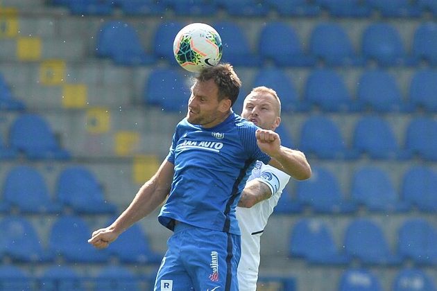 From left: Michael Rabušic from Liberec and Michal Kadlec from Slovácko.