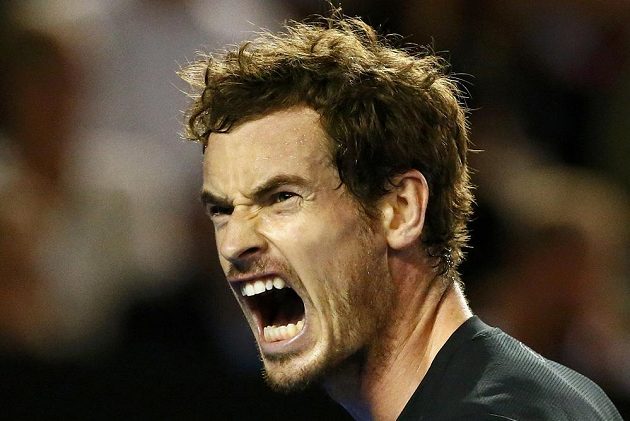 Britský tenista Andy Murray si pomáhá hlasitým výkřikem ve finále mužské dvouhry na letošním Australian Open.