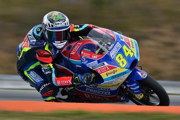 Český motocyklista Jakub Kornfeil v tréninku na Grand Prix České republiky v Brně.