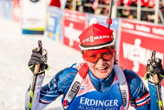 Česká biatlonistka Veronika Vítková v cíli sprintu v Anterselvě.