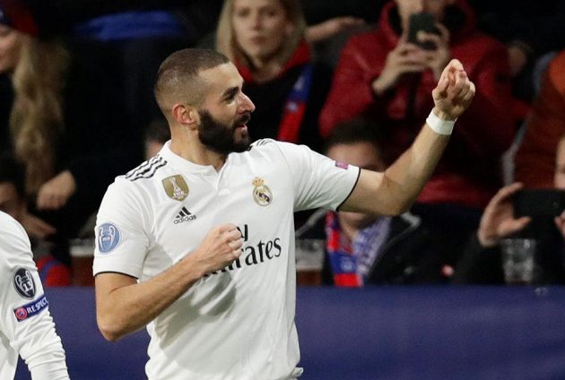 Karim Benzema z Realu se raduje z prvního gólu proti Plzni. 