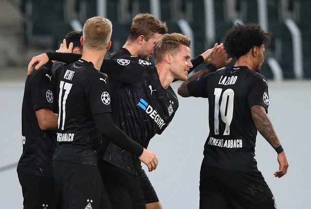Fotbalisté Mönchengladbachu spustili v Lize mistrů proti Šachtaru kanonádu.