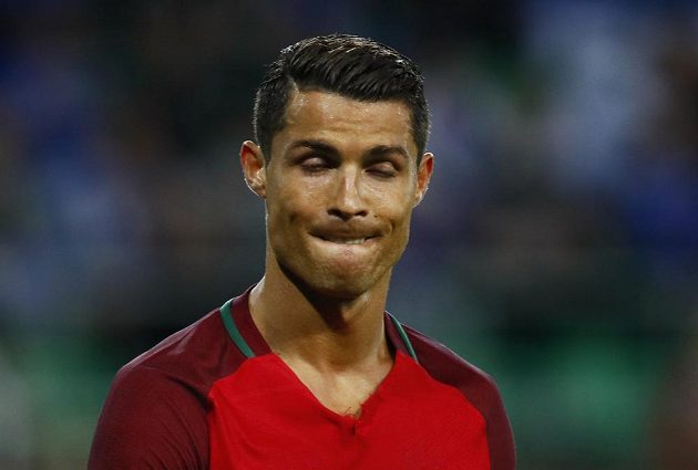 Hvězdný Ronaldo se proti Islandu střelecky neprosadil, Portugalci ve svém úvodním vystoupení na ME remizovali.