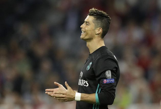 Hvězda Realu Madrid Cristiano Ronaldo během semifinále Ligy mistrů s Bayernem.