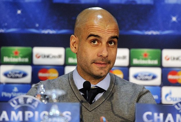 Trenér Bayernu Mnichov Josep Guardiola na tiskové konferenci v Plzni před utkáním Ligy mistrů.