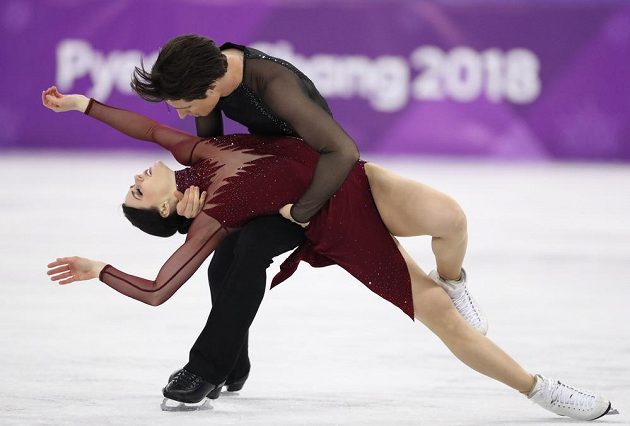 Kanadský taneční pár Tessa Virtueová a Scott Moir se s krasobruslařskou kariérou rozloučil olympijským zlatem.