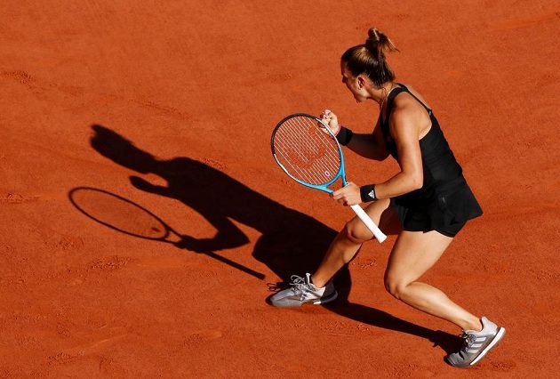 Maria Sakkari rejoices at the winning stroke