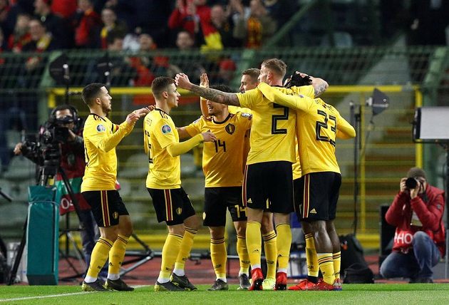 Belgický fotbalový reprezentant Juri Tielemans slaví gól v síti Ruska v kvalifikaci o postup na EURO 2020.