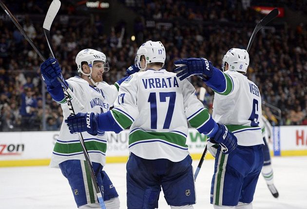 Vrbatovi se ve Vancouveru daří konstantně celou sezónu. Naposledy to odneslo Los Angeles.