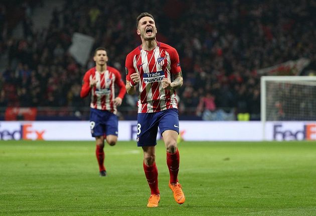 Samuel Niguez z Atlétika Madrid oslavuje první gól v utkání Evropské ligy s Lokomotivem Moskva.