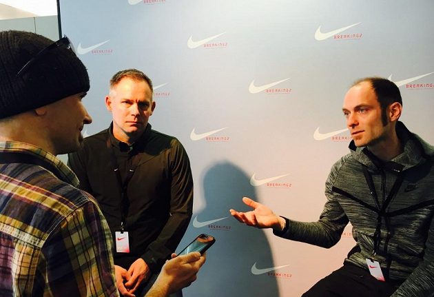 Brad Wilkins a Brett Kirby pootevírají dveře výzkumných laboratoří a odhalují další dílky skládačky.