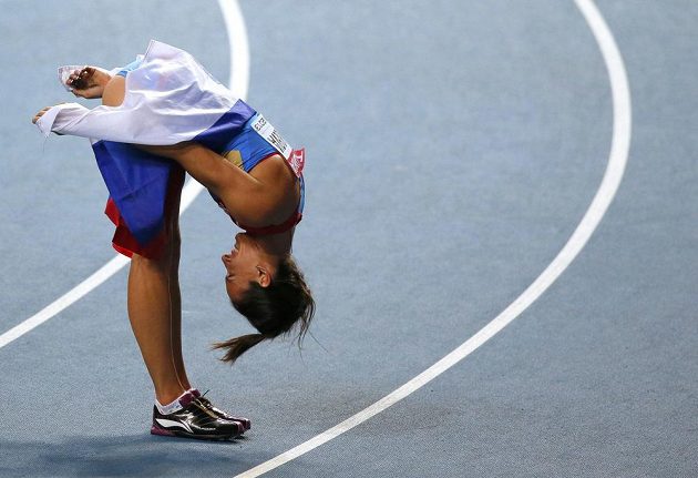 Po představení je potřeba se uklonit. Ruska Jelena Isinbajevová neví, zda se k atletice ještě někdy vrátí.