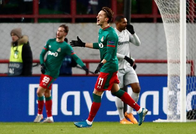 Předčasná radost fotbalistů Lokomotivu Moskva. Trefa v utkání Ligy mistrů s Leverkusenem nakonec neplatila.