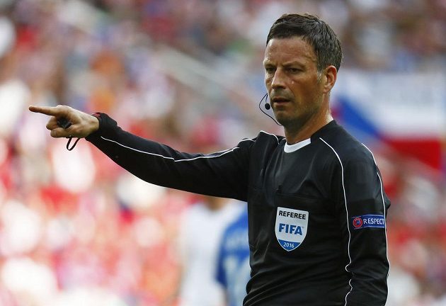 Zkušený anglický rozhodčí Mark Clattenburg řídil zápas mezi Českem a Chorvatskem.