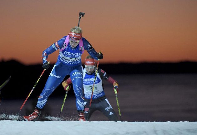 Gabriela Soukalová předvedla na druhém úseku skvělý výkon. Českou štafetu vytáhla na chvíli i na první místo.