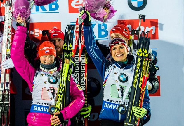Štafeta českých biatlonistů ve složení Veronika Vítková, Gabriela Soukalová, Michal Šlesingr a Ondřej Moravec skončila na Světovém poháru v Östersundu třetí.