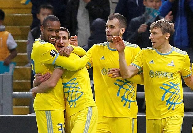 Fotbalisté Astany, kteří budou po reprezentační pauze třetím soupeřem Jablonce v základní skupině Evropské ligy, vyhráli ve 29. kole kazašské ligy 2:1 na hřišti Aktobe.