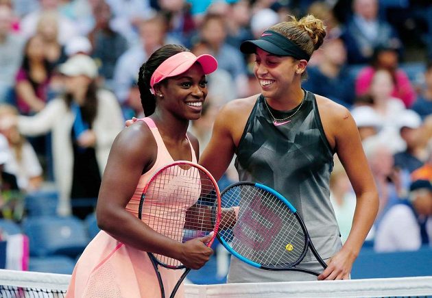 Finalistky ženské dvouhry US Open před velkým americkým finále. Vpravo Madison Keysová, vlevo Sloane Stephensová.