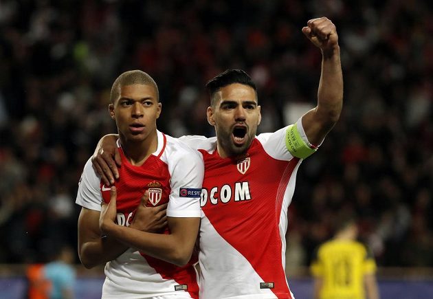 Monačtí hrdinové. Kylian Mbappé a Radamel Falcao vstřelili monacké branky v úvodu odvetného čtvrtfinále Ligy mistrů s Dortmundem.